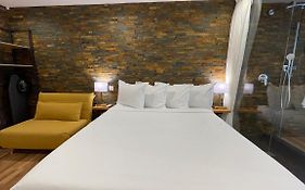 Vue Mer & Rocher - Okavango Blue Studio